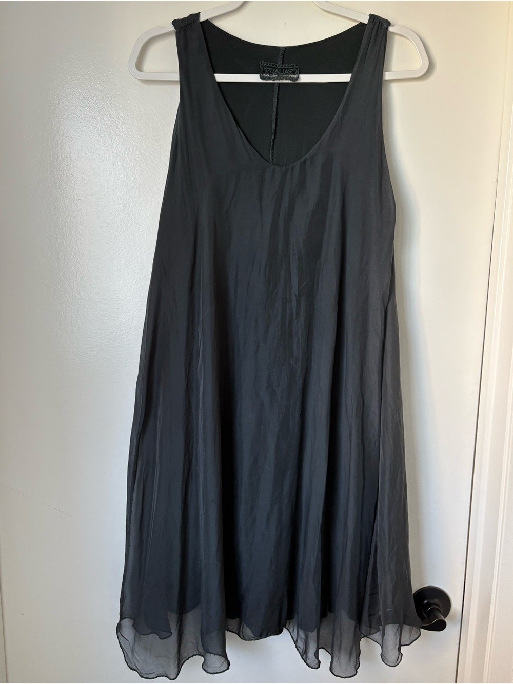 Sleeveless navy blue/gray   Midi Dress by Vintage 100% ITALIAN SETA SILK 🇮🇹